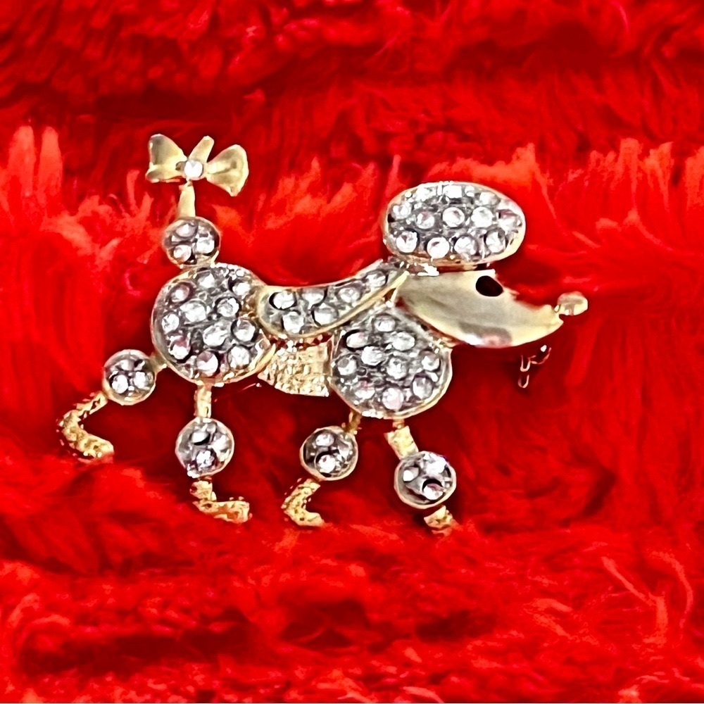 Elegant Gold Rhinestone Poodle Brooch - NWOT